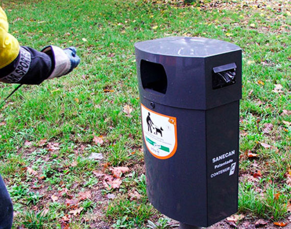 Raccolta Deiezioni Canine | ASSOLOG